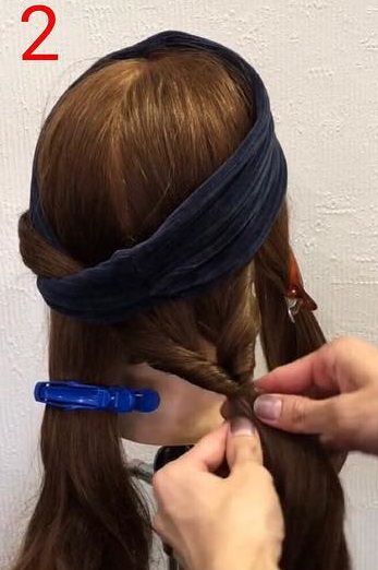 パッと目を引く☆ヘアバンド×ツインお団子アレンジ2