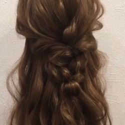 エアリー感が魅力♡大人っぽいハーフアップアレンジ　ヘアアレンジ　ロングヘア