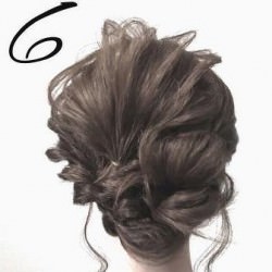知的でエレガントな雰囲気がGOOD♪ゆるさが可愛い大人っぽシニヨン ヘアアレンジ ロングヘア