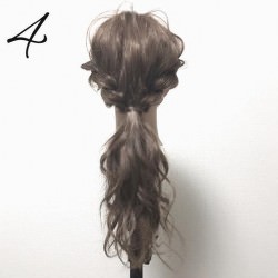 エアリー感で女子力UP♪ねじりポニーテールアレンジ　ヘアアレンジ　ロングヘア