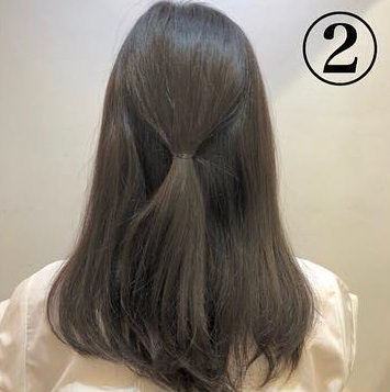 学校で使える くるりんぱローポニーテール ヘアレシピ 頭美人