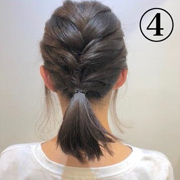 ショートヘアでも可愛くこなれ感が出せる◎三つ編みだけの簡単アレンジ4