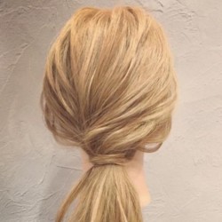 一工夫でこなれ感UP!1つ結びアレンジ　ヘアアレンジ　ロングヘア