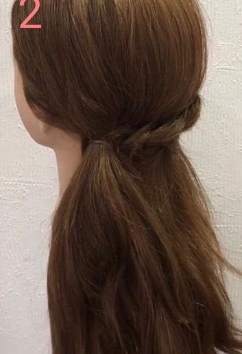 クリップでおしゃれ度倍増☆お出かけにしていきたいまとめ髪アレンジ2