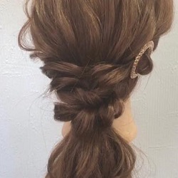 プロ級アレンジが自分で出来る◎毛量が多い方向けのローポニーテールアレンジ　ヘアアレンジ　ミディアムヘア