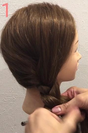 麦わら帽子にぴったりのサイドシニヨンアレンジ ヘアレシピ 頭美人