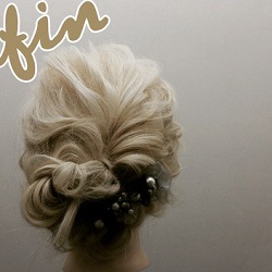 みんなに注目されちゃう♡エレガントな服にも似合う華やかなまとめ髪アレンジ ヘアアレンジ ロングヘア