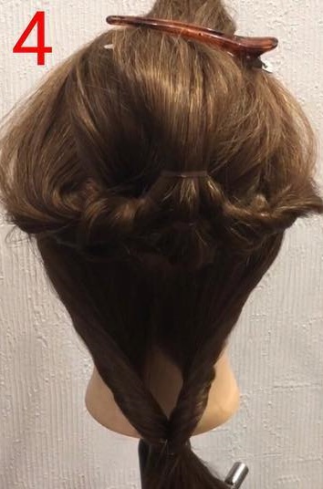 ロングヘアの方必見！くるりんぱ×4でアクセが映える簡単ローポニーテール4