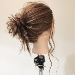 みんなと差がつく!華やかおだんごヘア ヘアアレンジ ロングヘア