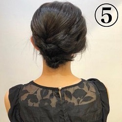 ミディアムでもスッキリ!上品なまとめ髪アレンジ ヘアアレンジ ミディアムヘア