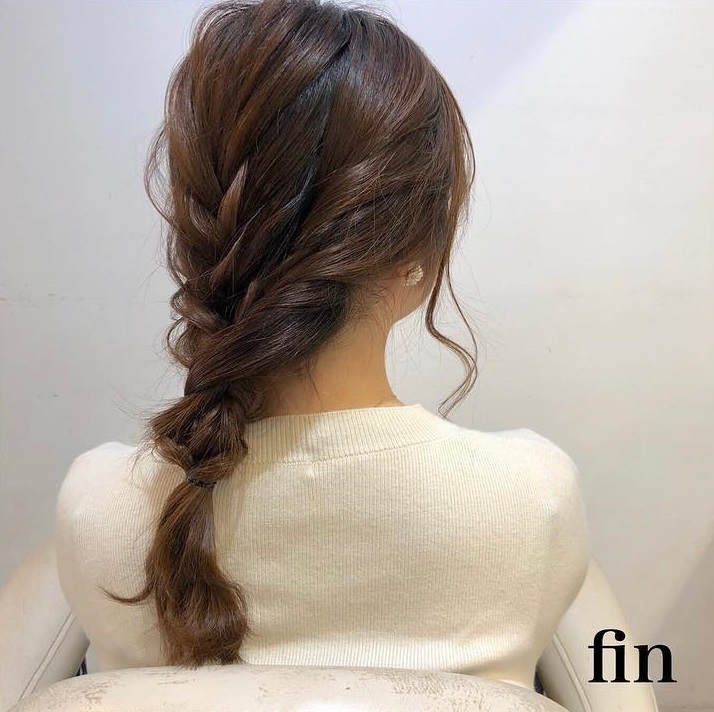 三つ編み２つでお姫様ヘアに 簡単三つ編みヘアアレンジ ヘアレシピ 頭美人