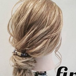 低めお団子に一工夫☆誰もが見惚れる大人っぽヘア　ヘアアレンジ　ミディアムヘア