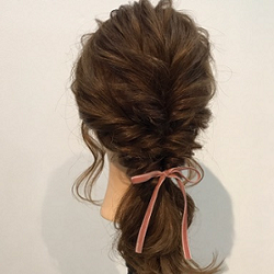 コテが無くても作れちゃう♡上品な印象の簡単ローポニー♪ ヘアアレンジ ミディアムヘア