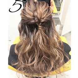 初級編 ミディアムヘアのハーフアップ 忙しい朝でも簡単ヘアアレンジ ヘアレシピ 頭美人 初級編 ミディアムヘアのハーフアップ 忙しい朝でも簡単ヘアアレンジ ヘアレシピ 頭美人