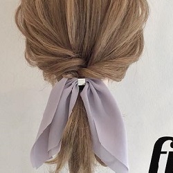 ねじって縛るだけ☆好きなヘアアクセで自分好みのローポニーテールに♪ ヘアアレンジ ミディアムヘア