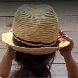 帽子と合わせて可愛い♡帽子を取っても可愛い♡簡単便利なヘアアレンジ♪ ヘアアレンジ ミディアムヘア