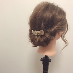 海外で大人気☆ギブソンタックでつくる上品スタイル ヘアアレンジ ミディアムヘア
