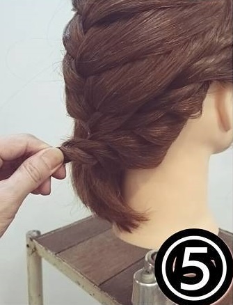 浴衣ヘアはこれに決まり！ボブでもできる編み込みアップスタイル5