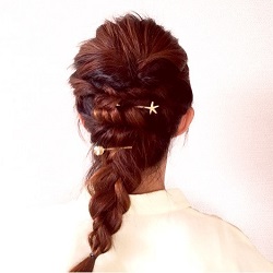 夏休みのお出かけにぴったり◎子どもにやってあげたい編み下ろしアレンジ ヘアアレンジ ミディアムヘア