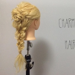 まるでバラ?!華やかでかわいい編みおろしアレンジ♡ ヘアアレンジ ロングヘア