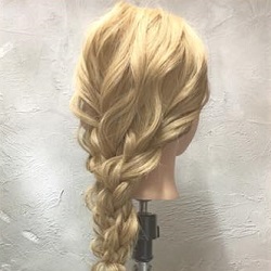 お出かする日も、お家でダラダラする日も♪ルーズカワイイ外国人風ヘアアレンジ♡ ヘアアレンジ ロングヘア