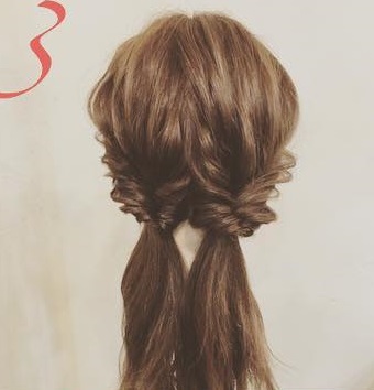 特別な日のアレンジにぴったり♪ヘアアクセサリーが映える、上品アップアレンジ3