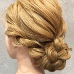 きれいめコーデと相性抜群☆周りと差がつく上品さが魅力のまとめ髪アレンジ ヘアアレンジ ロングヘア