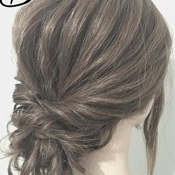 デートの日はいつもより可愛く♡ヘアアレンジ初心者でもできるまとめ髪アレンジ ヘアアレンジ ミディアムヘア