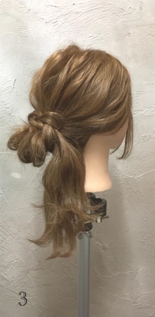 色っぽさ満点◎ラフすぎてかわいいルーズシニヨンヘアアレンジ♪ top