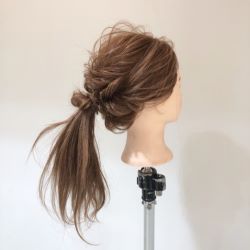 ヒト癖ポニーでマンネリ防止♪ちゃちゃッと簡単ルーズポニーテール☆　ヘアアレンジ　ロングヘア