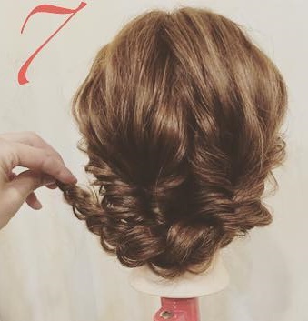 特別な日のアレンジにぴったり♪ヘアアクセサリーが映える、上品アップアレンジ7