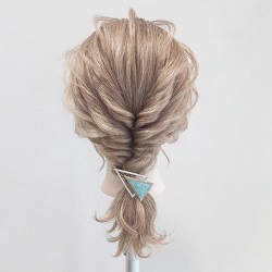 5分で上級者見えが狙える!派手すぎないすっきりくるりんぱアレンジ♪ ヘアアレンジ ミディアムヘア