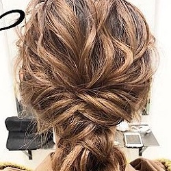 巻き髪でボリュームアップ☆カジュアルなのに華やかに決まるダウンスタイル ヘアアレンジ ロングヘア