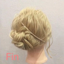 ぎゃくりんぱで、ひと味違ったアレンジに☆きれいめシニヨンアレンジ ヘアアレンジ ロングヘア