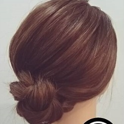 ねじるだけでまとまる!ロングヘアの方必見のまとめ髪アレンジ ヘアアレンジ ロングヘア