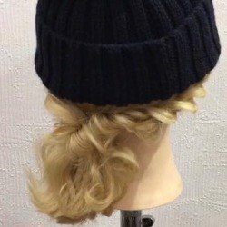 周りと差がつく秋冬スタイルに☆こなれ感たっぷりのニット帽×サイドアレンジ ヘアアレンジ ミディアムヘア