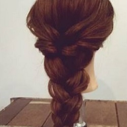 コテ要らずでラクチン♪お出かけにもお呼ばれにも使えるおろし三つ編みアレンジ ヘアアレンジ ロングヘア