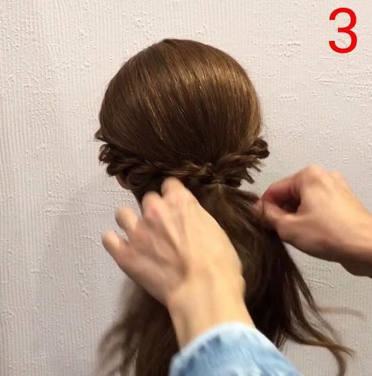 タイトロープがアクセントに おめかしするときに合わせたい 上品ポニーテールアレンジ ヘアレシピ 頭美人