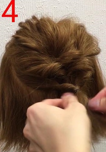 ヘアバトンで周りと差がつく◎ボブの方におすすめのくるりんぱ×ハーフアップアレンジ4