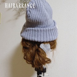 秋冬に大活躍◎ニット帽やベレー帽に合わせたいお団子アレンジ　ヘアアレンジ　ミディアムヘア