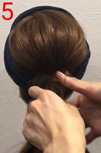 ヘアバンドとアクセの組み合わせでオシャレ上級者☆ひと工夫で差をつけるポニテアレンジ5