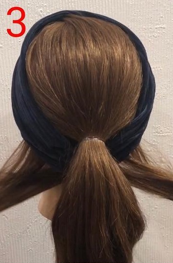 ヘアバンドとアクセの組み合わせでオシャレ上級者☆ひと工夫で差をつけるポニテアレンジ3