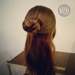 ピンのさし方がポイント!三つ編みで簡単に出来るお団子ハーフアップアレンジ ヘアアレンジ ミディアムヘア