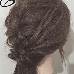 ちょっとしたお出かけに大活躍☆どんなコーデにも似合うシンプルポニーテール　ヘアアレンジ　ロングヘア