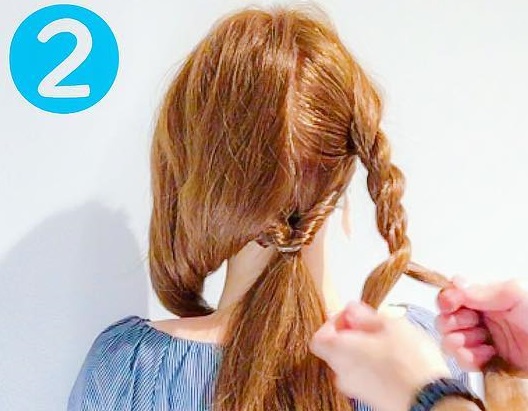 後ろ姿で周りと差がつく☆スーパーロングの方におすすめの簡単アレンジ2