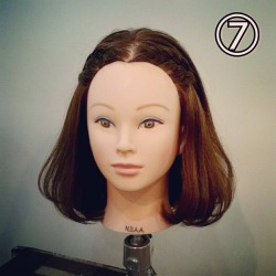 前髪で印象は変わる☆前髪が長めの方におすすめの、編み込み×三つ編みでつくる前髪アレンジ ヘアアレンジ ミディアムヘア