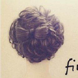 後ろ姿が可愛いすぎてみんなに驚かれちゃう♡ビックリボン×フィッシュボーンアレンジ ヘアアレンジ ロングヘア