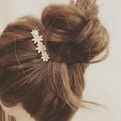 お団子☆マフラーにも浴衣にも似合う万能ヘアアレンジ ヘアアレンジ ロングヘア