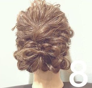 ひっそりリボンが最強カワイイ 結婚式でのお呼ばれまとめ髪 ヘアレシピ 頭美人 ひっそりリボンが最強カワイイ 結婚式でのお呼ばれまとめ髪 ヘアレシピ 頭美人