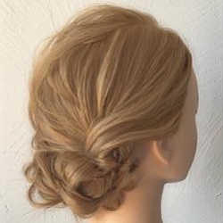 襟足が可愛い♡三つ編みでスッキリまとめ髪 ヘアアレンジ ロングヘア